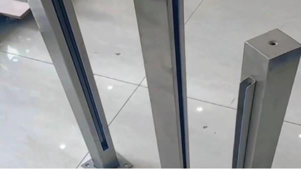 不銹鋼卡槽立術