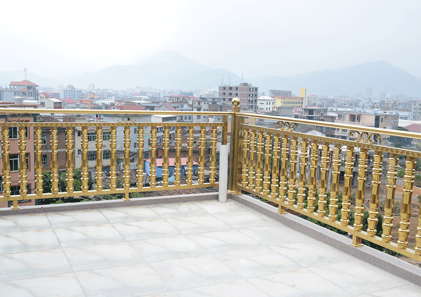 陽臺不銹鋼護欄這樣做使用壽命更久！