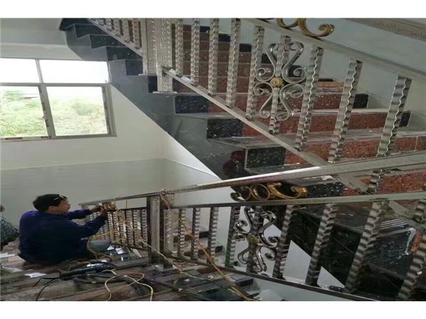 不銹鋼護欄、樓梯扶手安裝攻略你收藏了嗎？