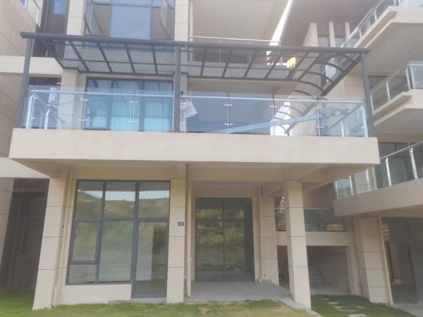 小區(qū)用不銹鋼玻璃護欄