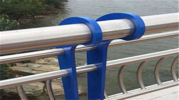 這幾個舉動會讓你家不銹鋼護欄開裂你要知道！